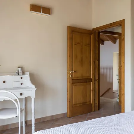 Albergo Diffuso Borgo Piovere In Tignale Room photo