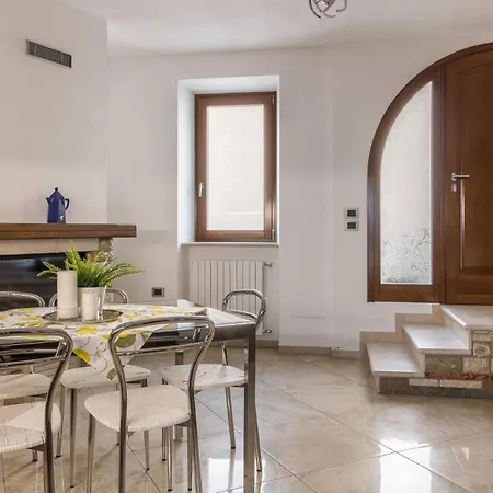 Albergo Diffuso Borgo Piovere In Tignale Room photo
