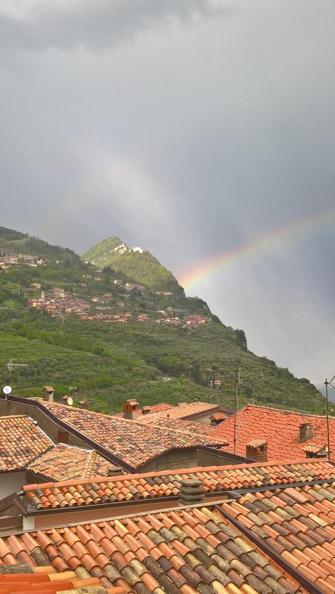 Diffuso Borgo Piovere In *