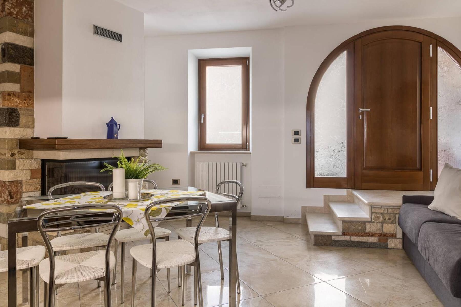 Diffuso Borgo Piovere In *